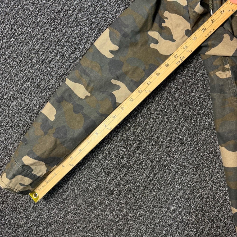 Levi's Camouflage Hooded Utility Jacket Women's Small Green Parka Camo Outdoor‎ - Picture 8 of 8